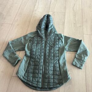 The north face ThermoBall women jacket size L